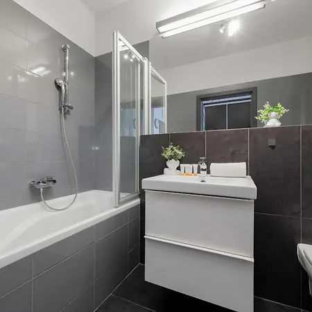 Apartament Nowoczesny Z Parkingiem Na Pradze Poludnie W Warszawie By Renters