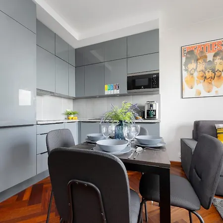 Apartment Nowoczesny Z Parkingiem Na Pradze Poludnie W Warszawie By Renters