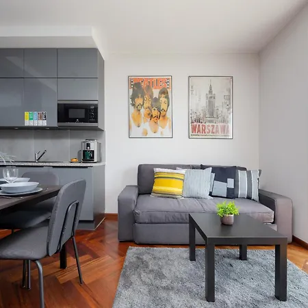 Nowoczesny Z Parkingiem Na Pradze Poludnie W Warszawie By Renters *