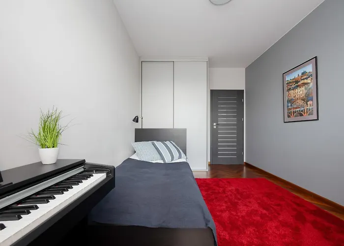 Nowoczesny Z Parkingiem Na Pradze Poludnie W Warszawie By Renters *