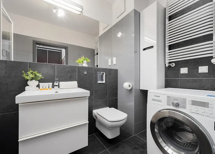 Nowoczesny Z Parkingiem Na Pradze Poludnie W Warszawie By Renters *